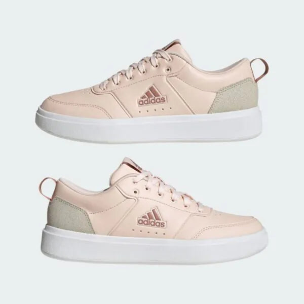 Baskets dans la rue du Parc